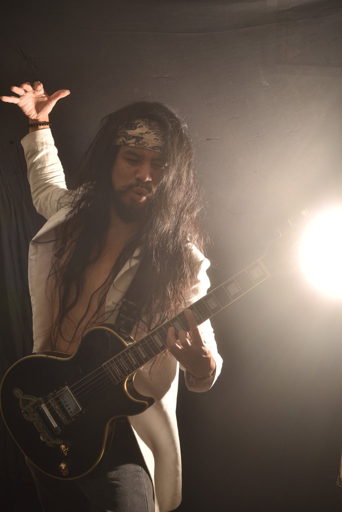 Yeti Valhalla performing live